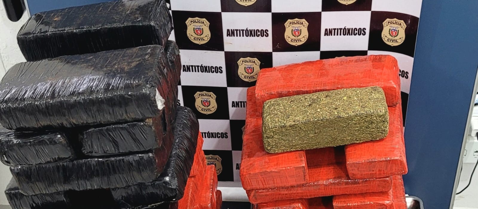 Polícia Civil apreende quase 30 kg de maconha em Maringá e Sarandi; vídeo