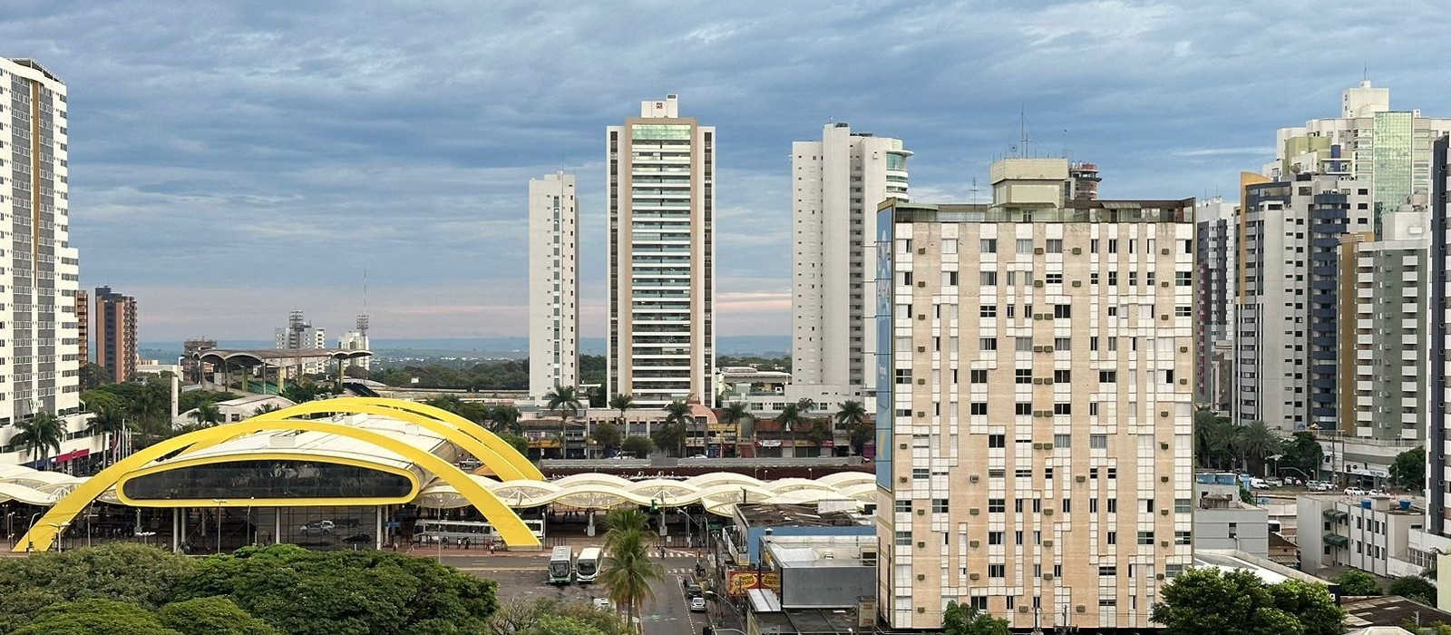 Maringá terá chuva e temperaturas amenas nesta segunda-feira (8)