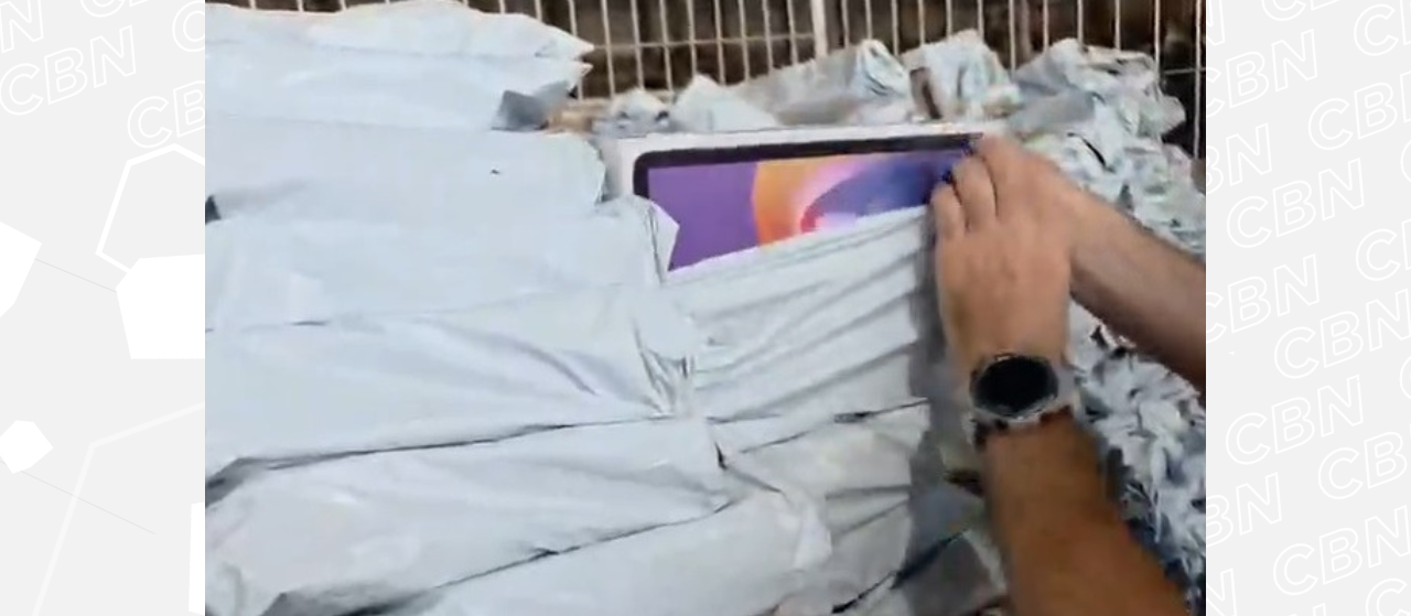 RF apreende milhares de mercadorias estrangeiras em centro de distribuição de Maringá