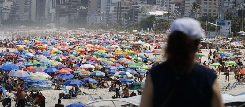 Após festas, notificações da Covid-19 voltam a subir em Maringá