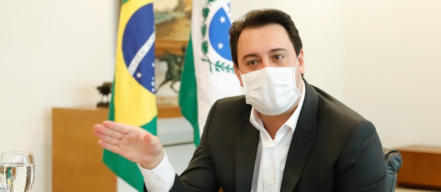 Governador Ratinho Júnior afirma que é possível vacinar todos os paranaenses na primeira dose