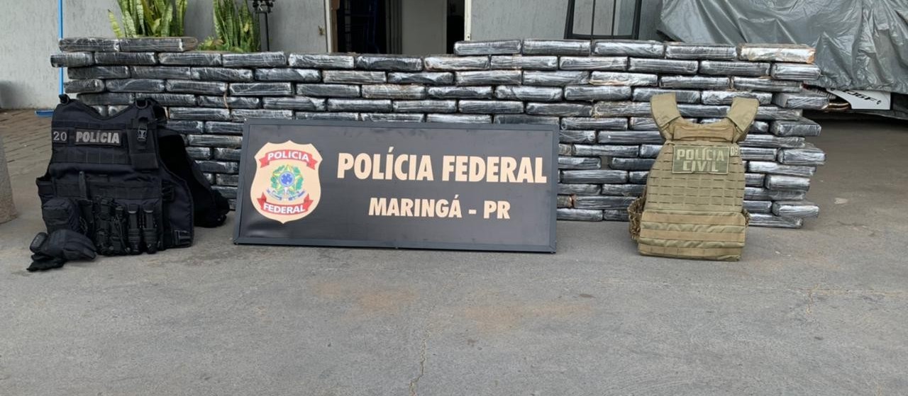 Polícia apreende 168 kg de cocaína em caminhão carregado com soja que viria para Maringá