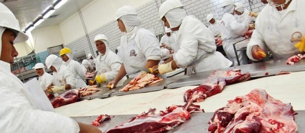 Depois de período de alta, preço da carne cai 