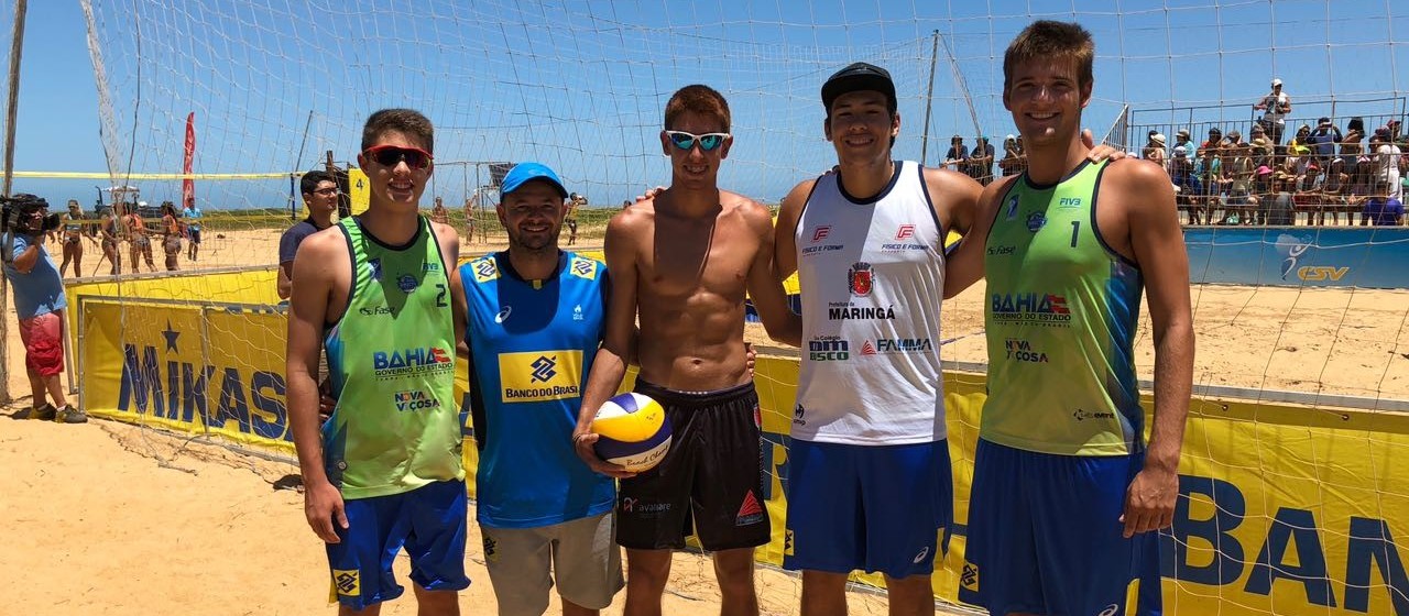 Maringaenses participam de competição internacional de vôlei de praia