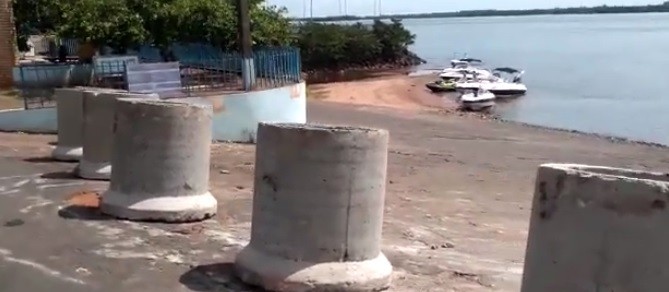 Vídeo divulgado pela Prefeitura de Porto Rico mostra o acesso às rampas náuticas interditado