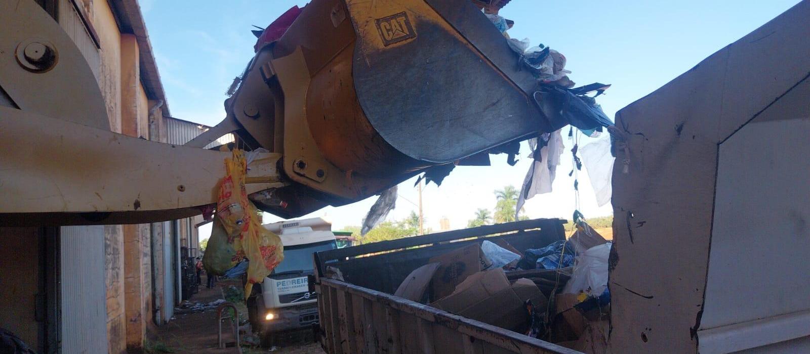 Seinfra descarta 170 toneladas de recicláveis armazenadas de forma irregular