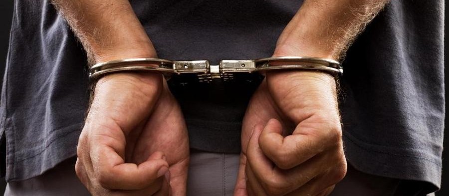 Mulher é roubada e PM prende dois assaltantes e três receptadores