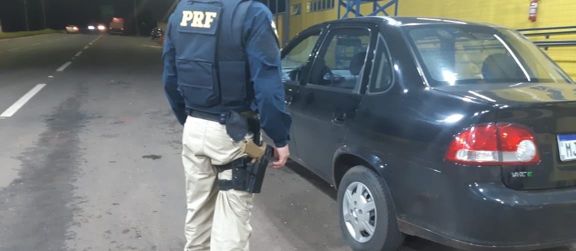 Condutor é preso com carro roubado em Mandaguari