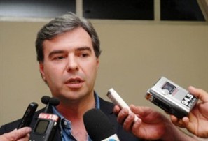Secretário de Segurança Pública do Paraná  diz que ataques à emissora de televisão e Câmara Municipal de Maringá são fatos isolados