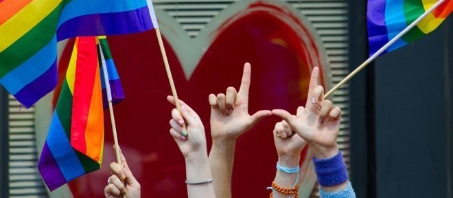 Parada LGBT ocorre em Maringá no domingo (19)