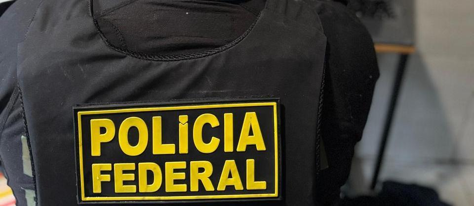 Funcionário de escola é alvo de ação contra exploração sexual infantil