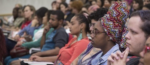 Dos 18 mil alunos da UEM, menos de 3% são indígenas ou negros