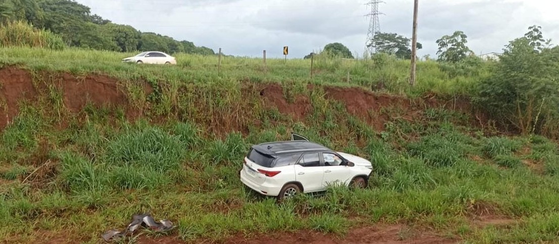 PRF recupera Hilux furtada em Maringá