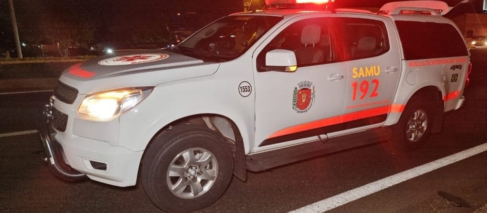 Pedestre morre atropelado por moto em Maringá; motociclista fica gravemente ferido