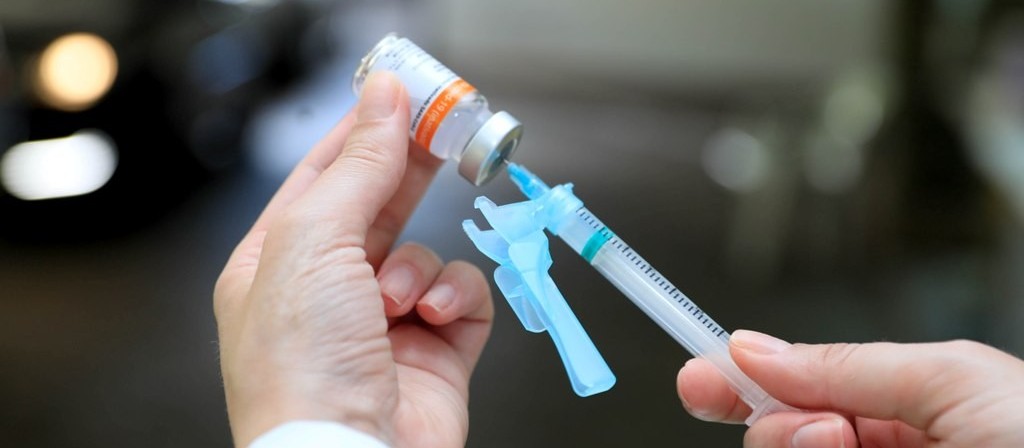 Maringá anuncia vacinação para pessoas com 31 anos ou mais nessa segunda-feira (9)