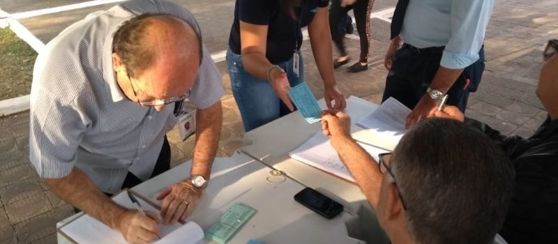 Motoristas da TCCC aceitam proposta e descartam greve