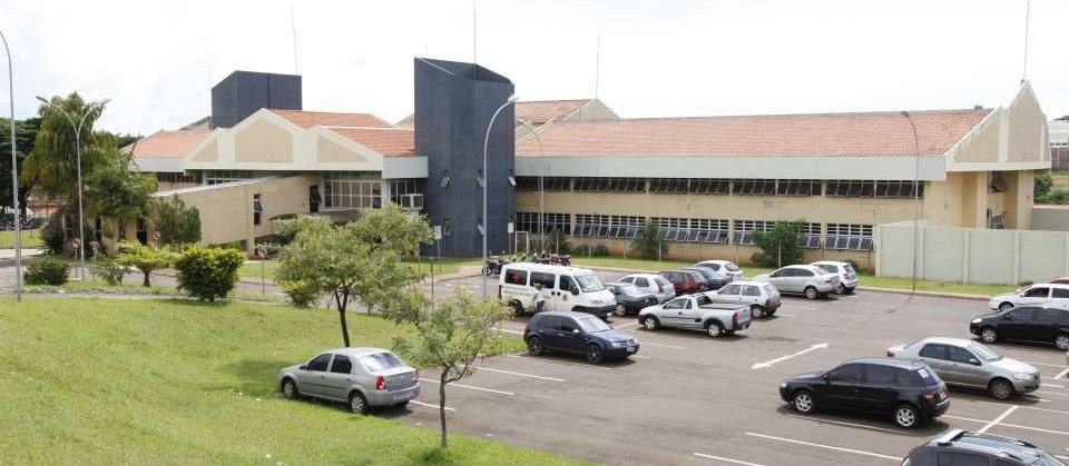 Sobrecarga no sistema de oxigênio causa queda de pressão e alarma Hospital Municipal