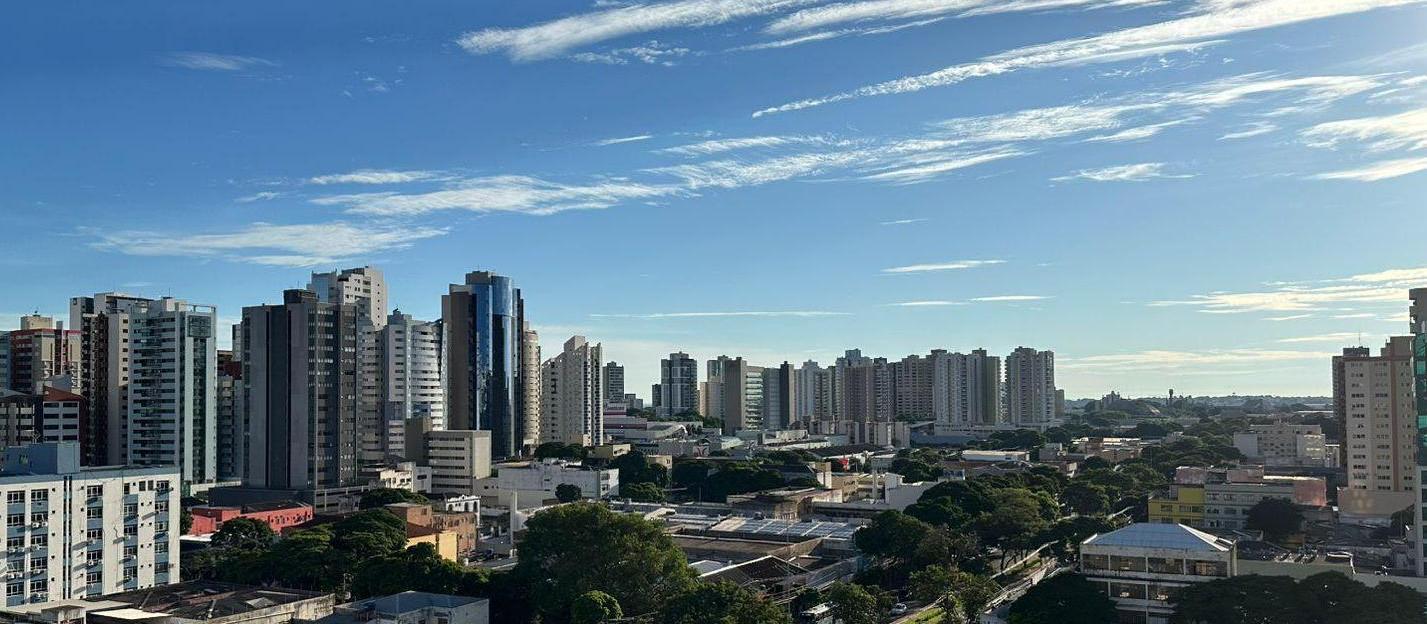 Dia ensolarado e sem chuva marca a quarta-feira (18) em Maringá