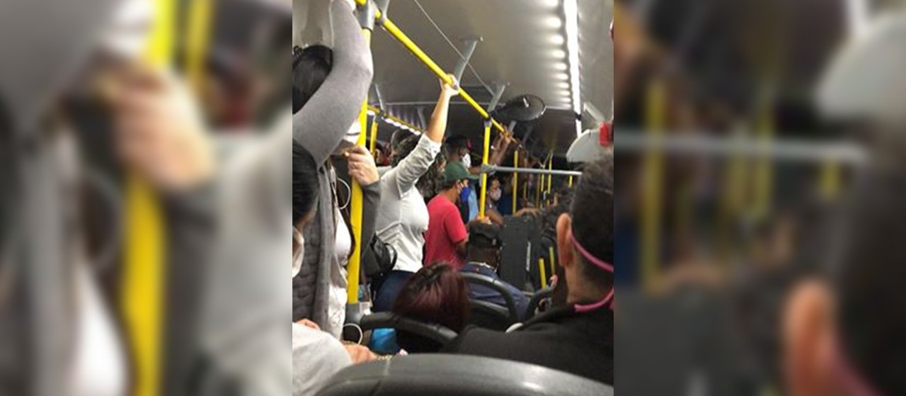 Ônibus lotados continuam gerando reclamações