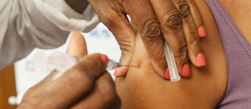 Vereador sugere que vacina contra meningite B seja gratuita