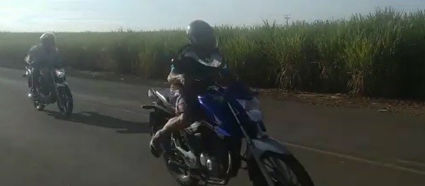Vídeo: racha de motos na região de Maringá deixa três feridos