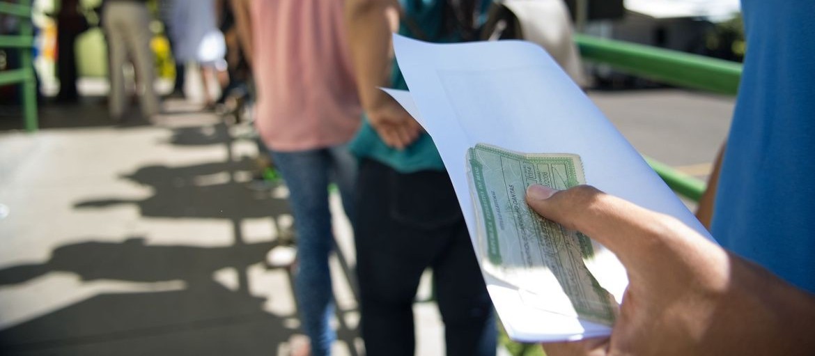 Deputados votaram pela manhã em Maringá