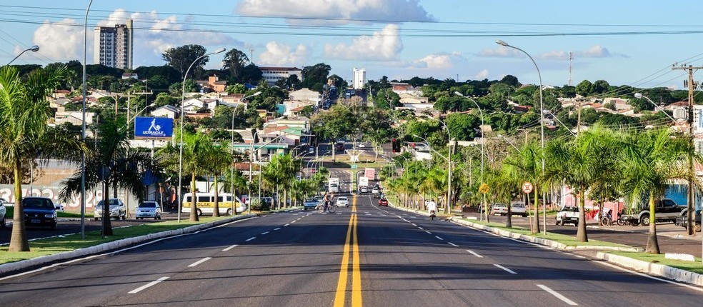 Paranavaí extingue taxas e altera base de cálculo do IPTU