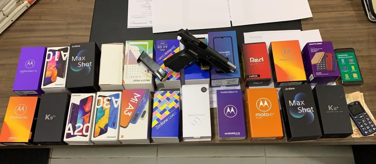 Homem é preso com pistola 9 mm e 24 celulares roubados em Sarandi