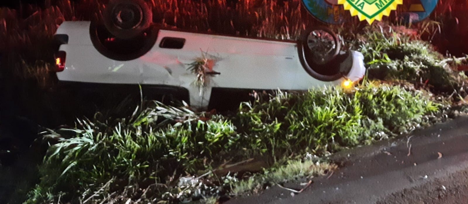 Polícia Rodoviária prende motorista embriagado após capotamento