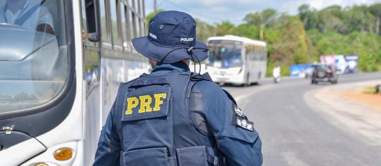 Seis pessoas morrem em acidentes nas estradas federais do Paraná