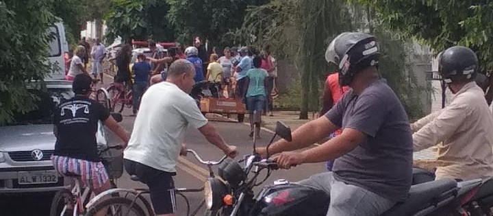 Mulher é esfaqueada em Floresta