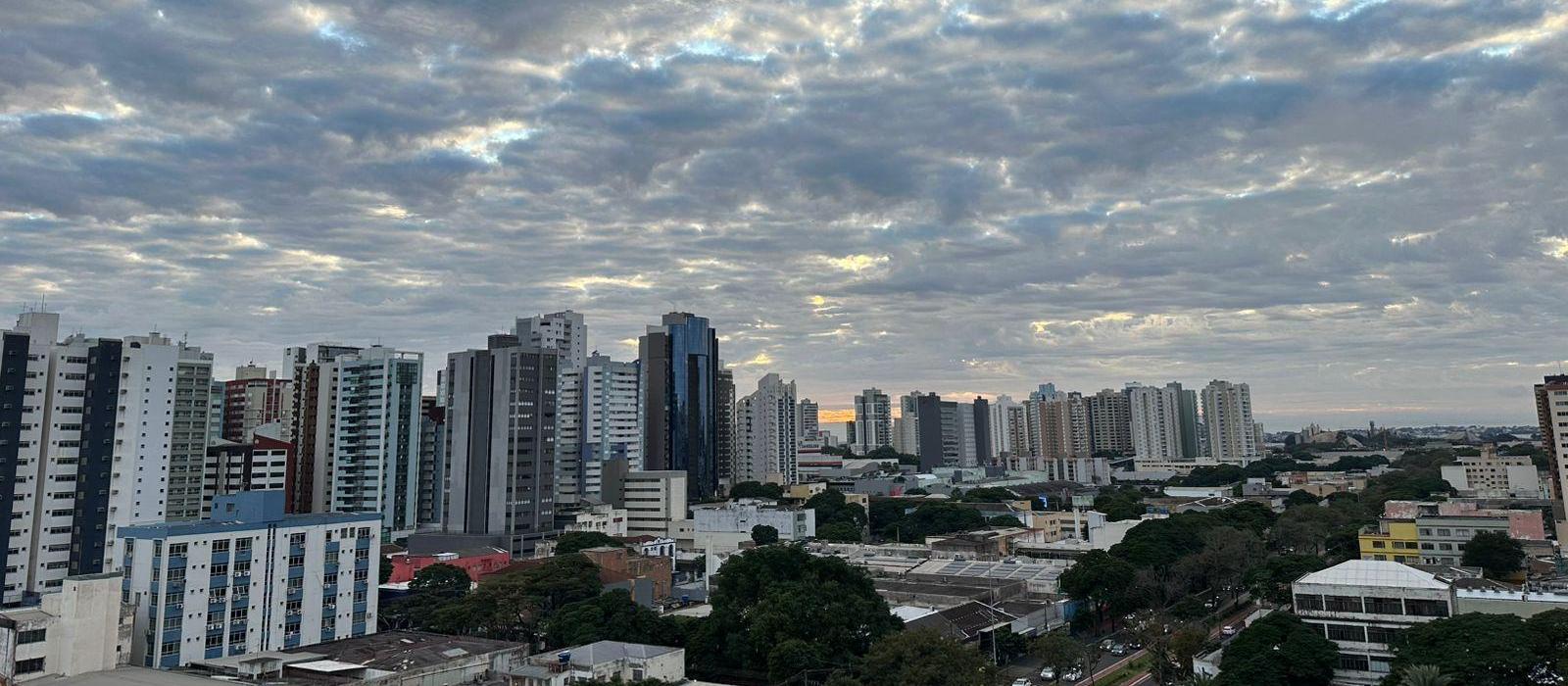 Terça-feira (1º) será de céu encoberto em Maringá, com máxima de 16º C