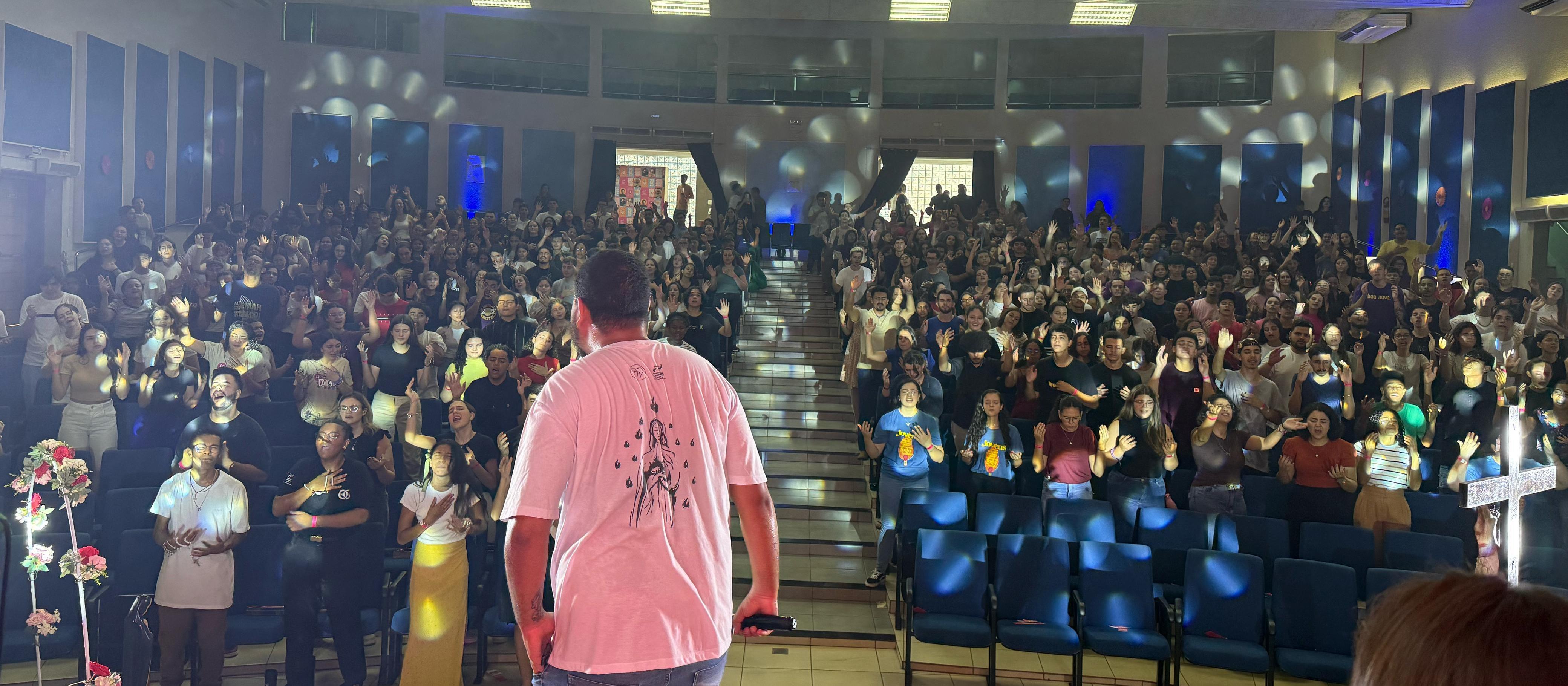 Renovação Carismática promove retiro espiritual