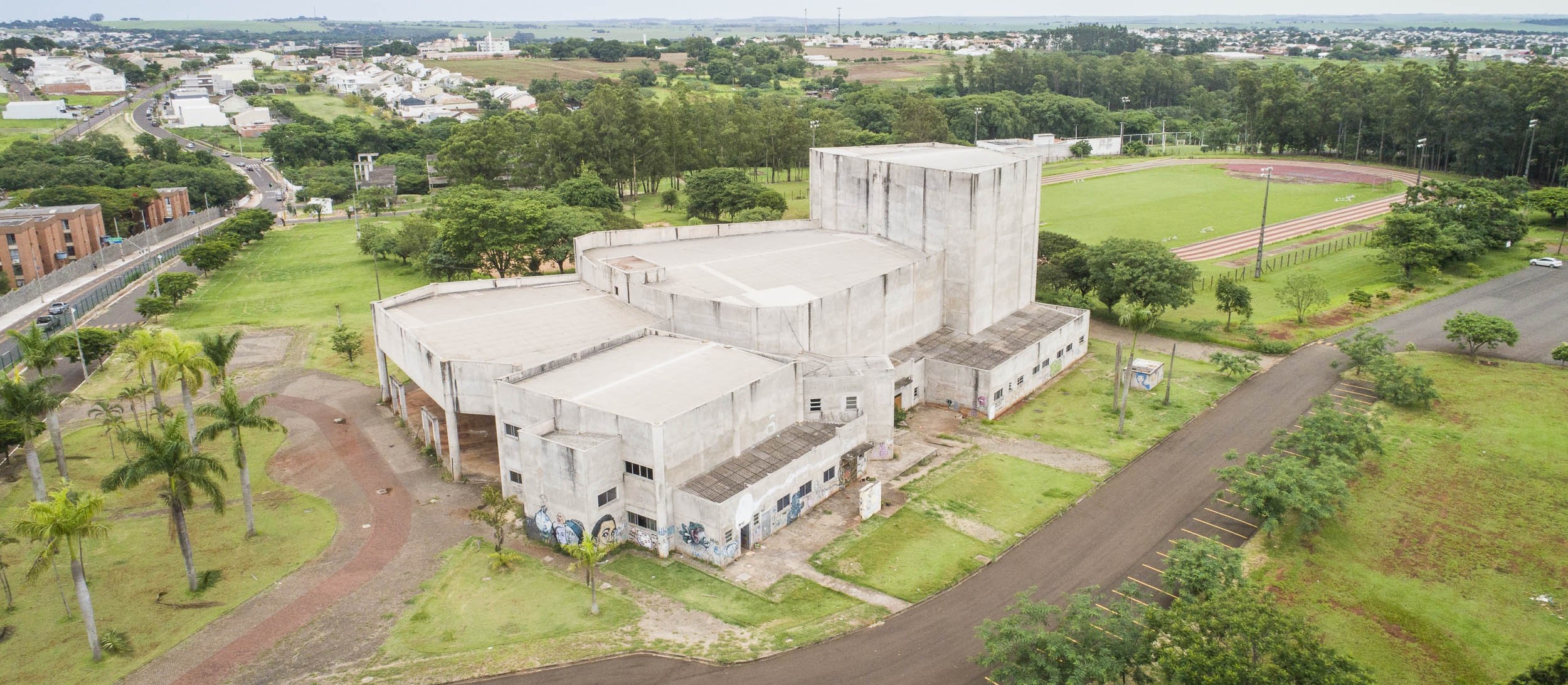 Estado libera R$ 50 mi para UEM concluir obras