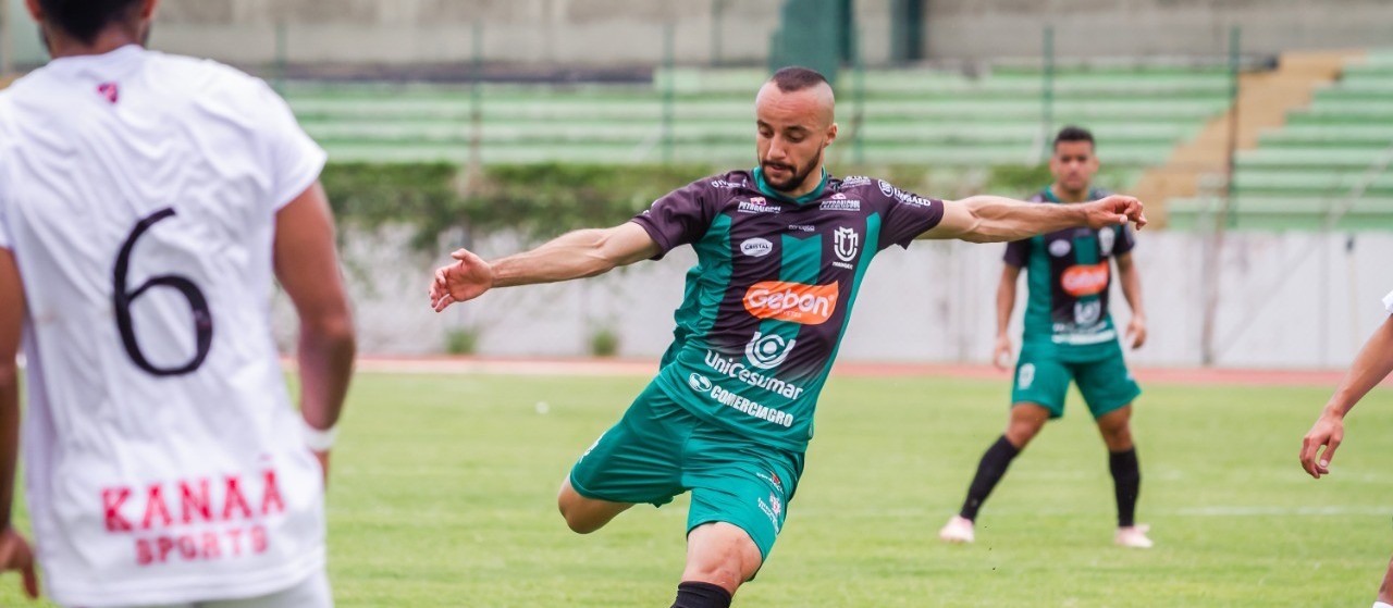 MFC vence o Batel por 2 a 1