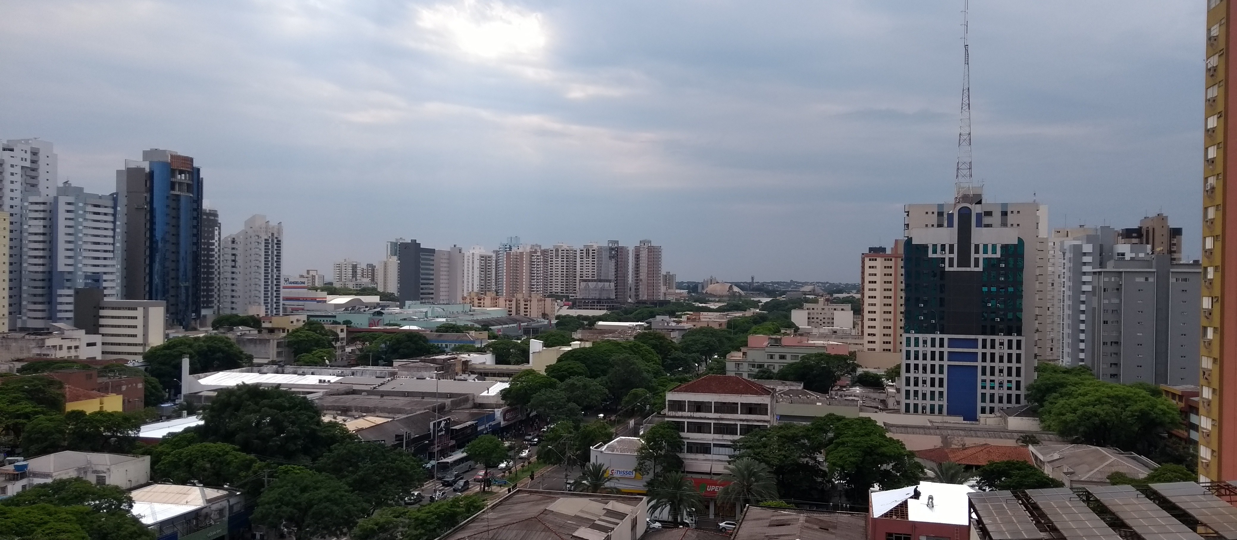 Em vigor há uma semana, horário de verão ainda é desafio para alguns maringaenses