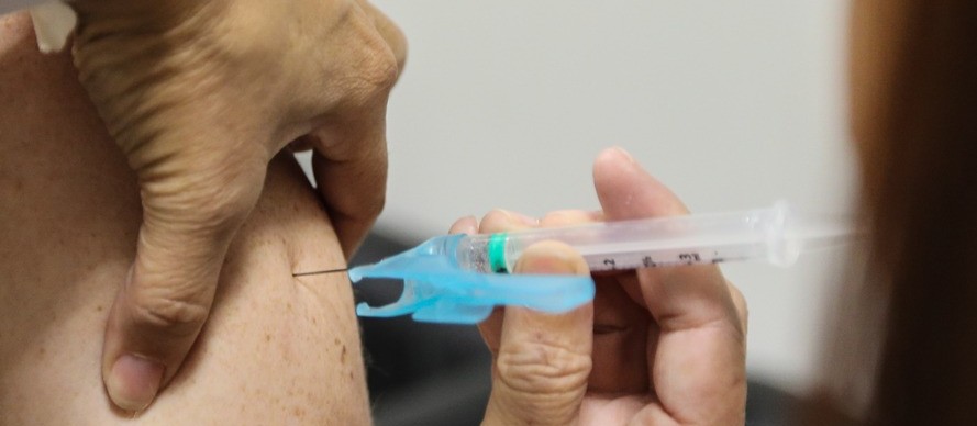 Vacinação contra a gripe começa na próxima segunda-feira (12)
