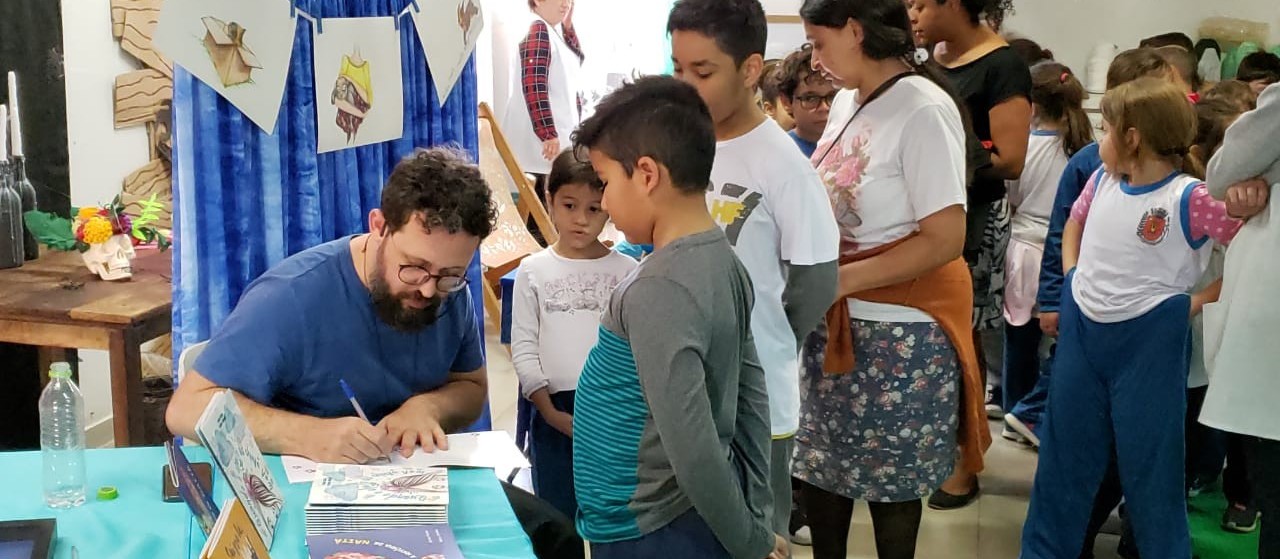 “Autor Presente” se encerra em Maringá