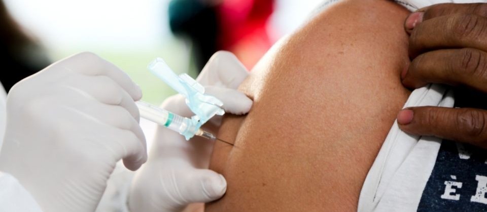 Maringá amplia a faixa etária de vacinação de pessoas com comorbidades