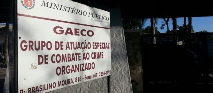 Prefeito, acusado de fraudes em licitação, é afastado do cargo