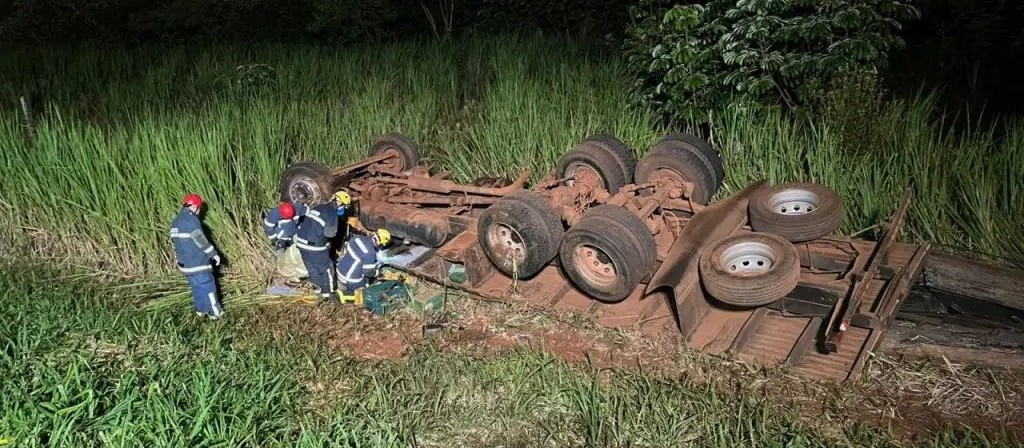 Trabalhador morre em acidente na PR-323