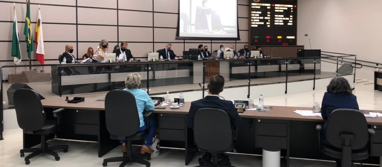 Vereadores aprovam prorrogação do pagamento do ISS e do IPTU