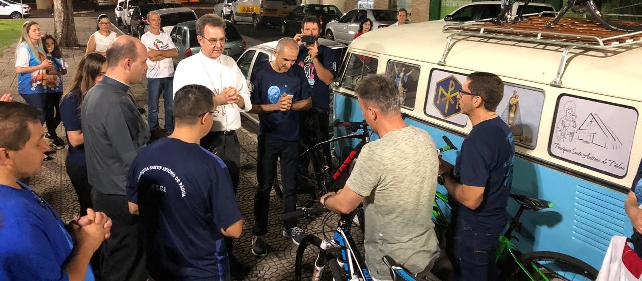 Cinco maringaenses irão pedalar 800 km até Aparecida