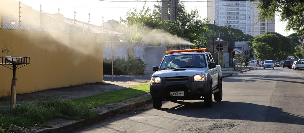 Maringá realiza pulverização de fumacê na região noroeste da cidade