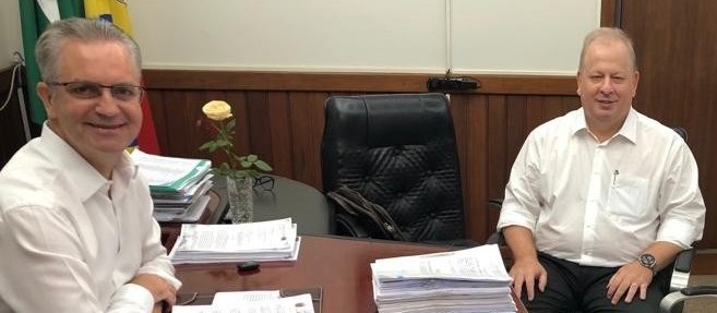 Arnoni deixa cargo de secretário da Administração de Maringá