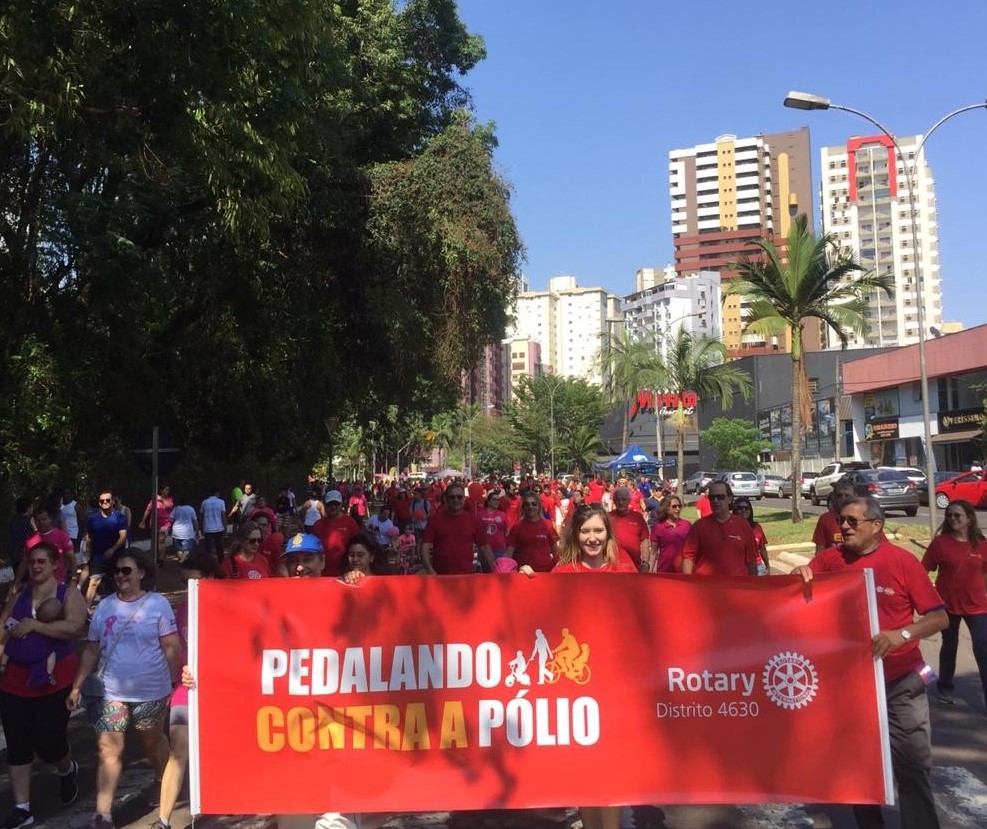 Rotarianos fazem pedalada de incentivo a vacinação infantil