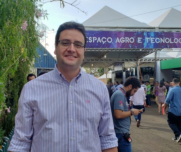 Deputado estadual Homero Marchese visita Expoingá