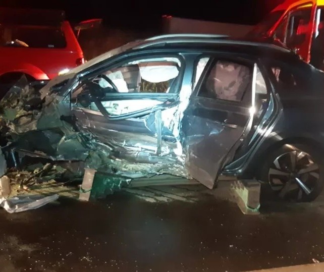 Mulher de 47 anos morre e outras seis pessoas ficam feridas em acidente na BR-369, em Corbélia