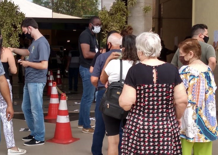 8 mil pessoas devem votar ao longo deste domingo na Unicesumar