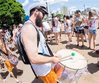 Saúde vai distribuir 36 mil preservativos masculinos em Maringá